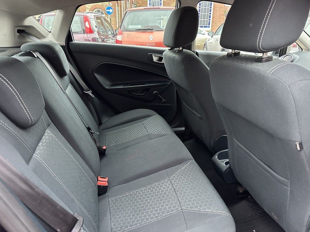 Used Ford Fiesta 2011 for sale - 76986285: Photo 9