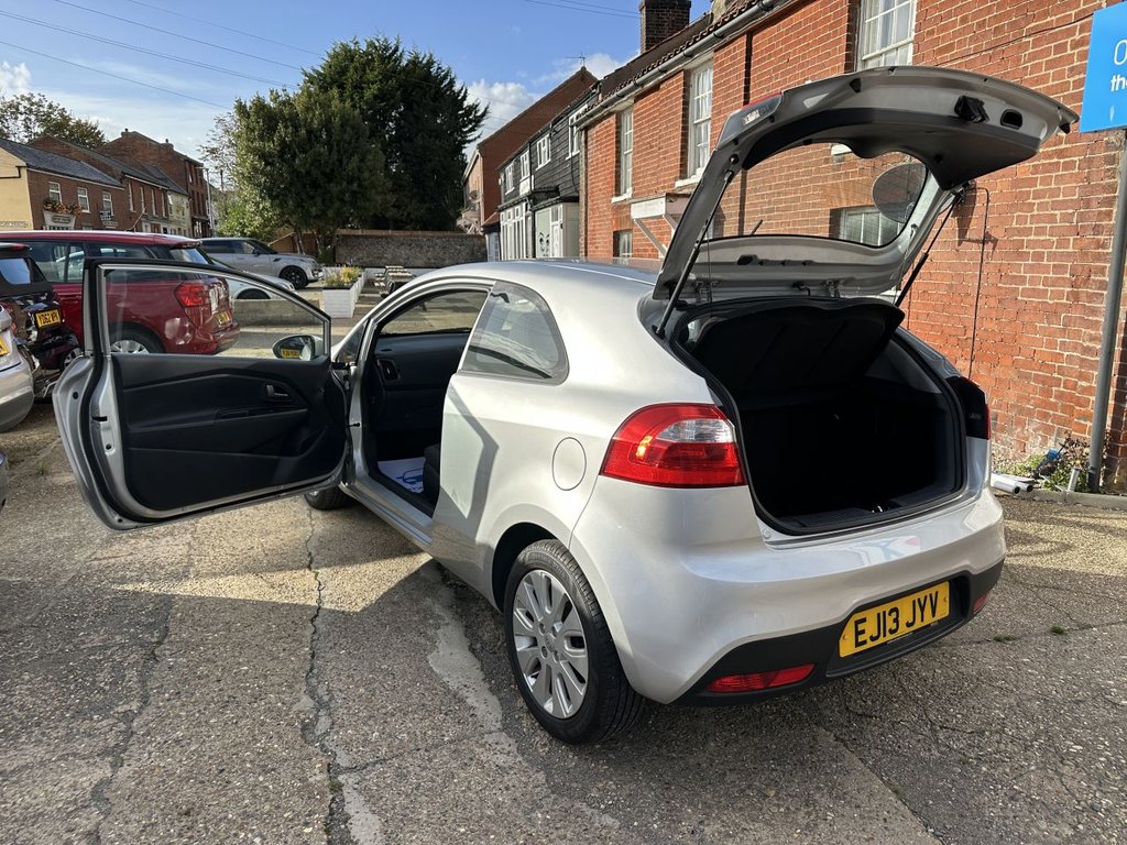 Used Kia Rio 2013 for sale - 76178474: Photo 17