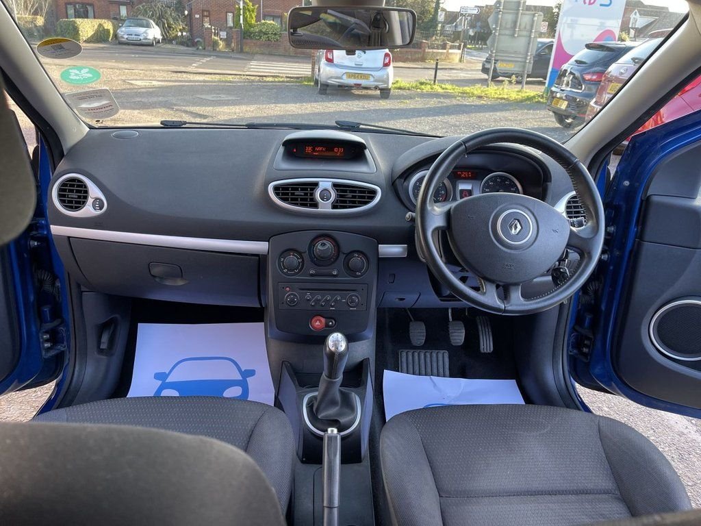 Used Renault Clio 2008 for sale - 77328384: Photo 2