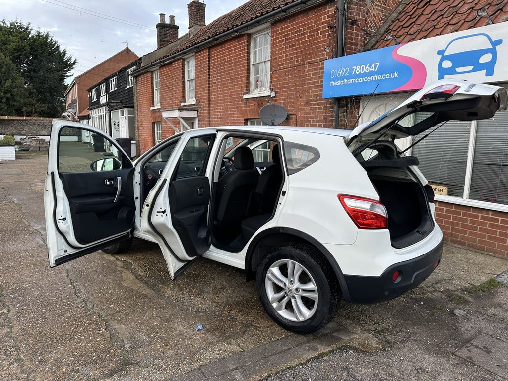 Used Nissan Qashqai 2012 for sale - 76923654: Photo 16