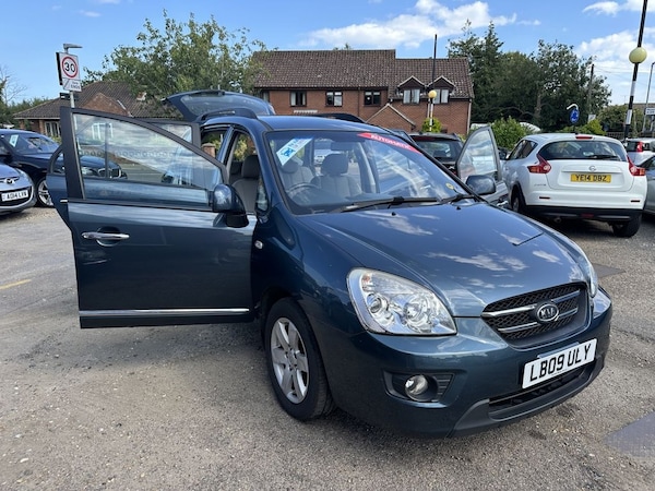 Used Kia Carens 2009 for sale - 75528061: Photo 18
