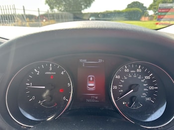 Used Nissan Pulsar 2016 for sale - 79032448: Photo