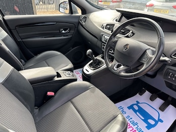 Used Renault Scenic 2014 for sale - 79059507: Photo