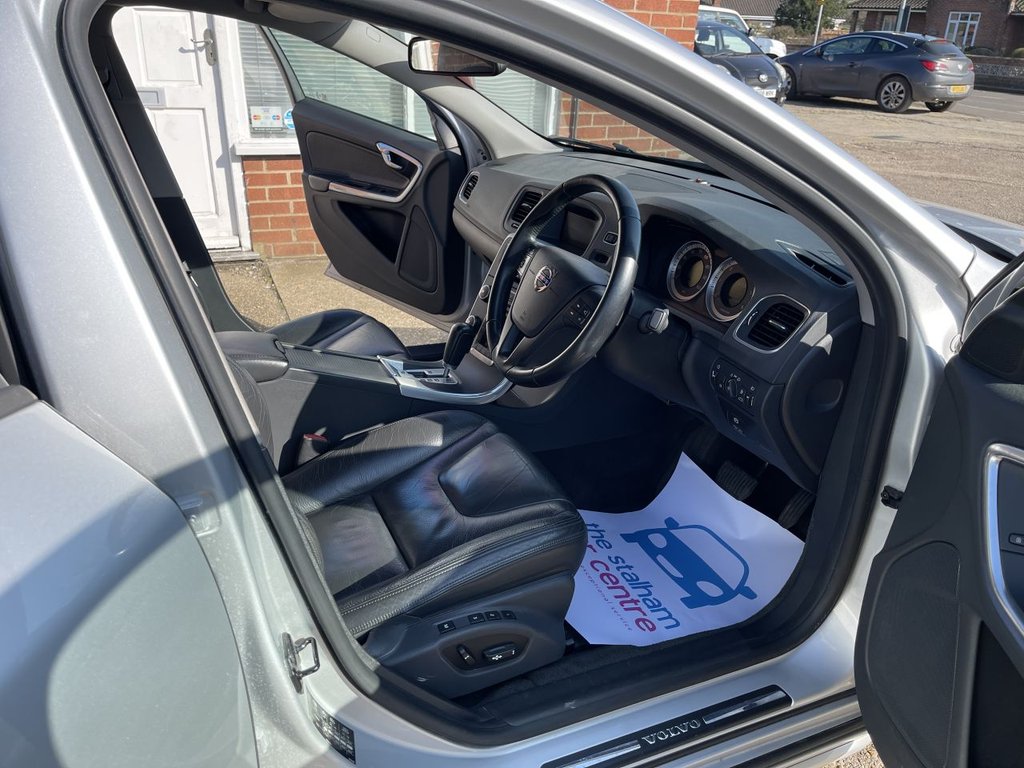 Used Volvo S60 2011 for sale - 77765132: Photo 13