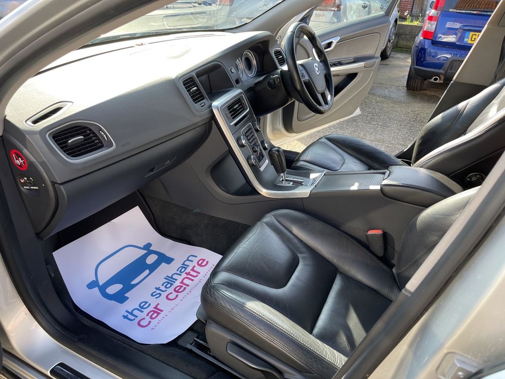 Used Volvo S60 2011 for sale - 77765132: Photo 17