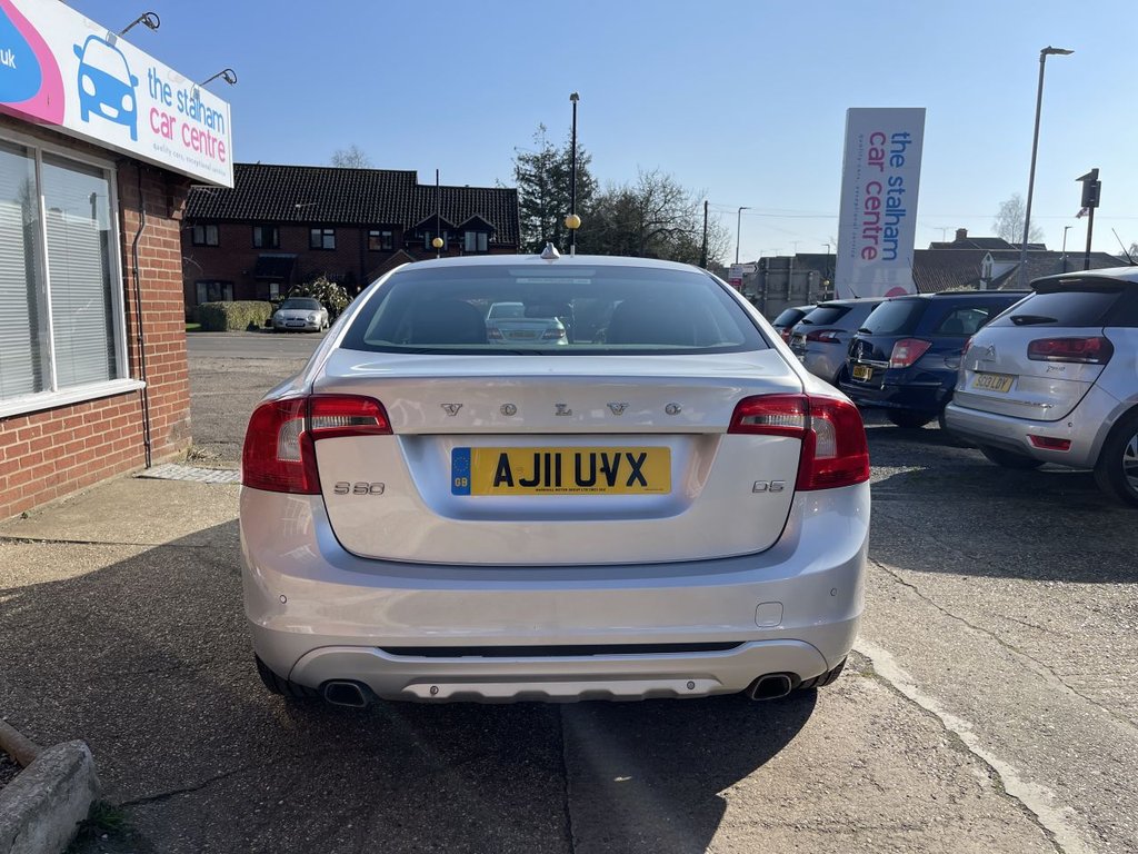 Used Volvo S60 2011 for sale - 77765132: Photo 5