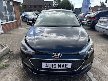 Used Hyundai i20 2015 for sale - 75411400: Photo