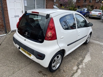 Used Peugeot 107 2010 for sale - 78256977: Photo