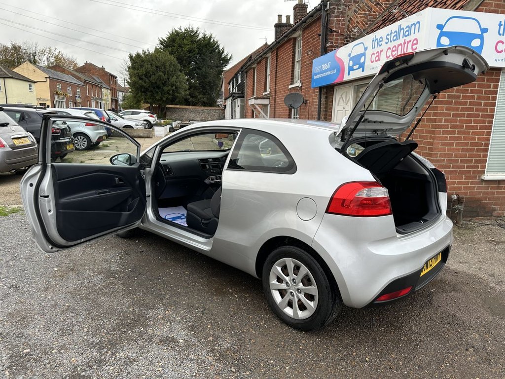 Used Kia Rio 2013 for sale - 76439137: Photo 17