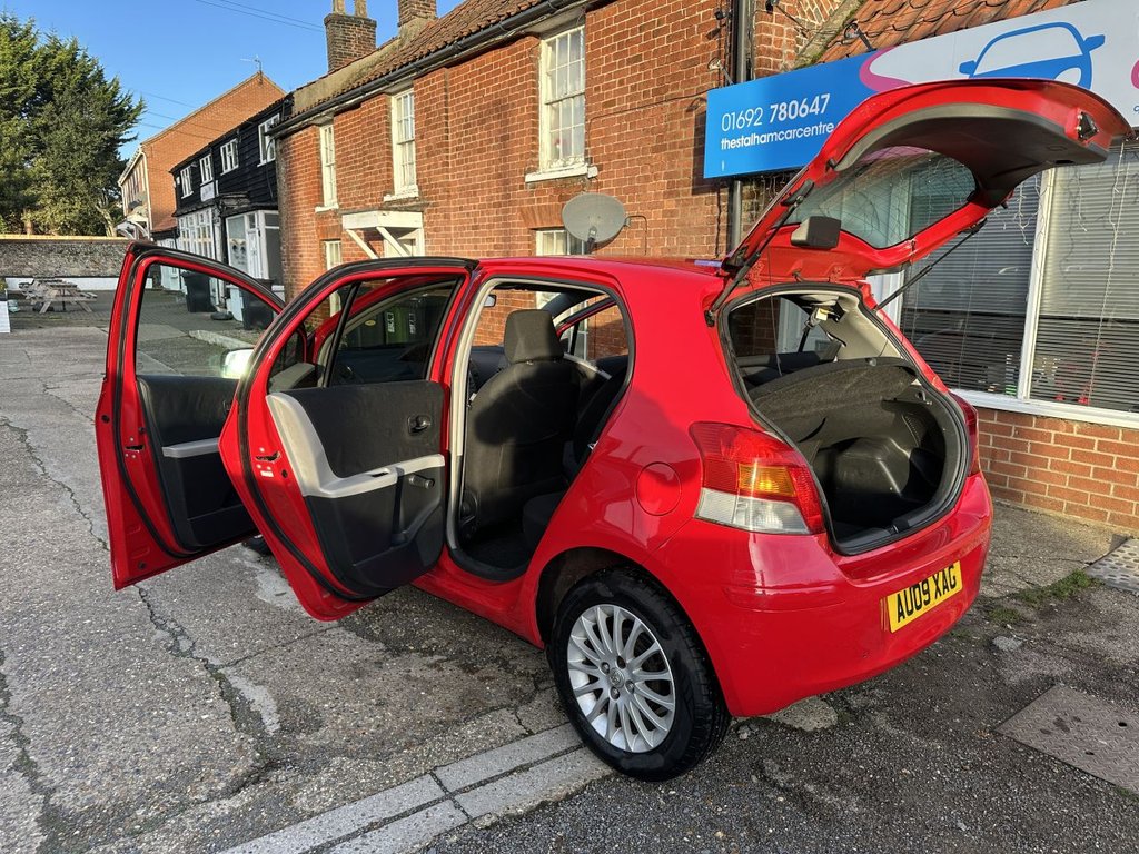 Used Toyota Yaris 2009 for sale - 77007563: Photo 15