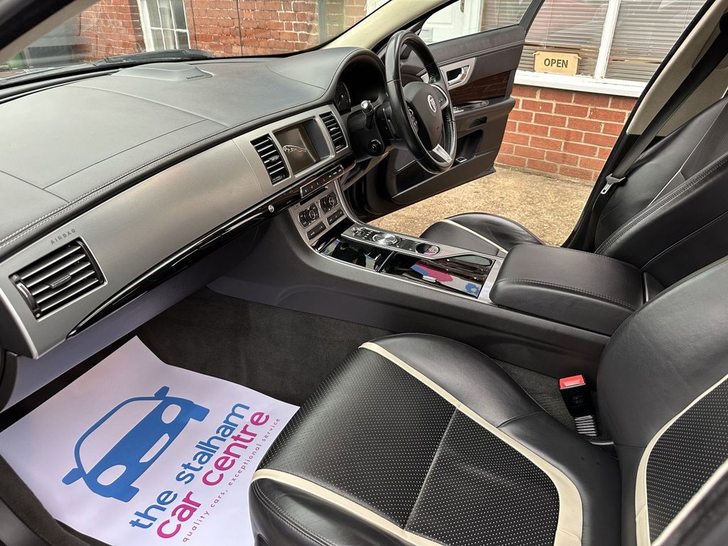 Used Jaguar XF 2012 for sale - 76724781: Photo 12