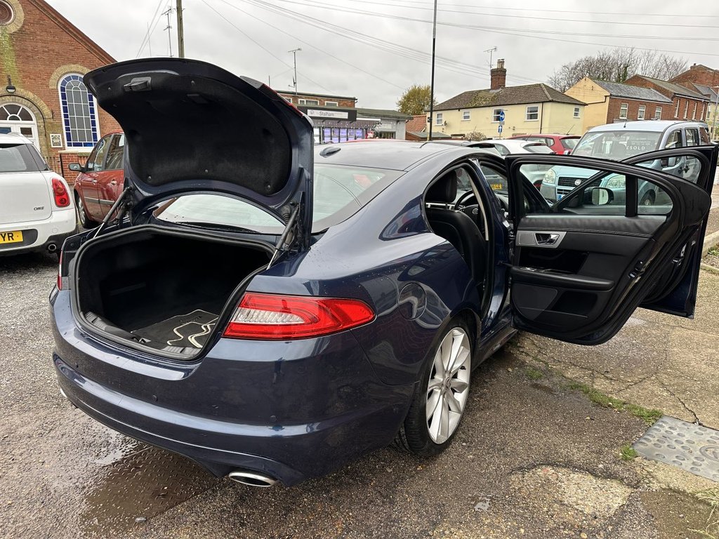 Used Jaguar XF 2012 for sale - 76724781: Photo 18