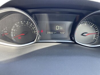 Used Peugeot 308 2015 for sale - 78350372: Photo