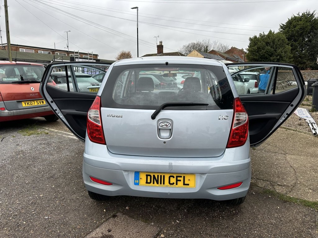 Used Hyundai i10 2011 for sale - 76821025: Photo 16