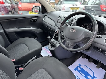 Used Hyundai i10 2011 for sale - 76821025: Photo
