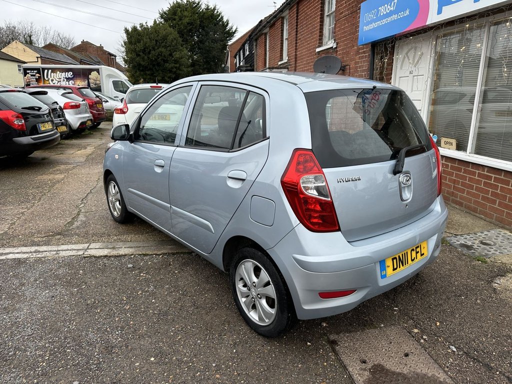 Used Hyundai i10 2011 for sale - 76821025: Photo 6
