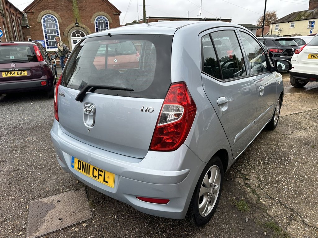 Used Hyundai i10 2011 for sale - 76821025: Photo 8