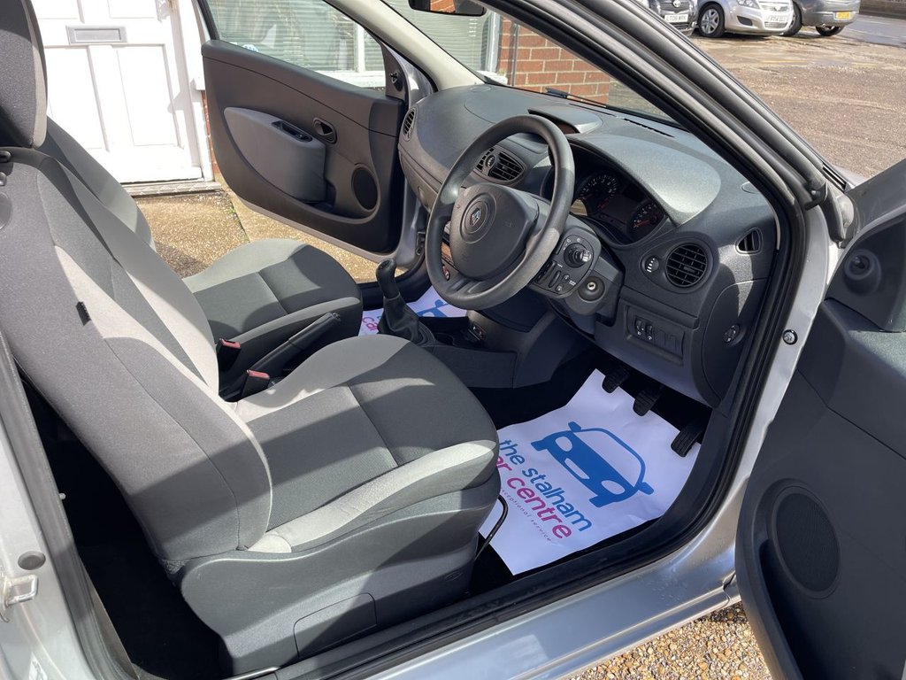 Used Renault Clio 2009 for sale - 78030854: Photo 13