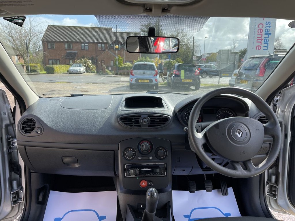 Used Renault Clio 2009 for sale - 78030854: Photo 2