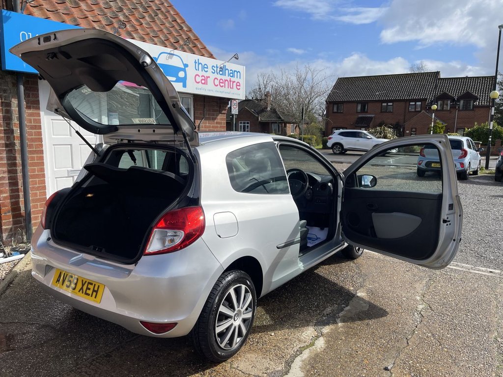 Used Renault Clio 2009 for sale - 78030854: Photo 9