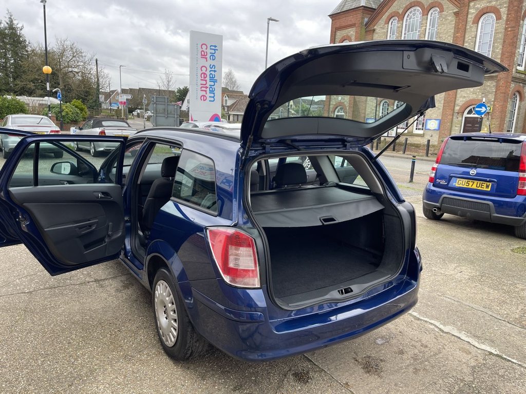 Used Vauxhall Astra 2010 for sale - 77693005: Photo 12