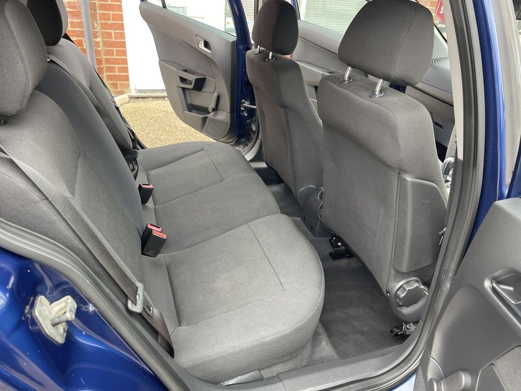 Used Vauxhall Astra 2010 for sale - 77693005: Photo 15