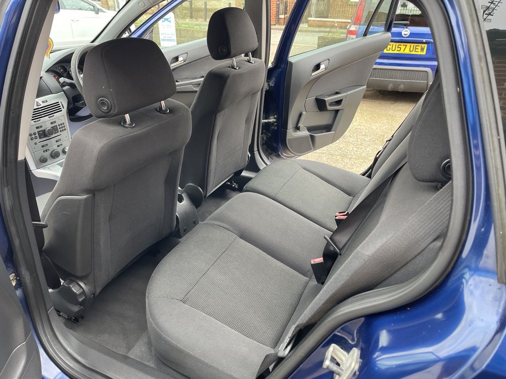 Used Vauxhall Astra 2010 for sale - 77693005: Photo 17