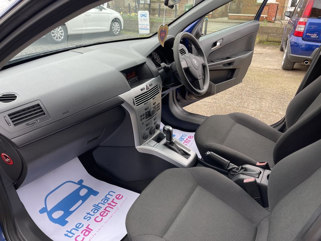 Used Vauxhall Astra 2010 for sale - 77693005: Photo 18