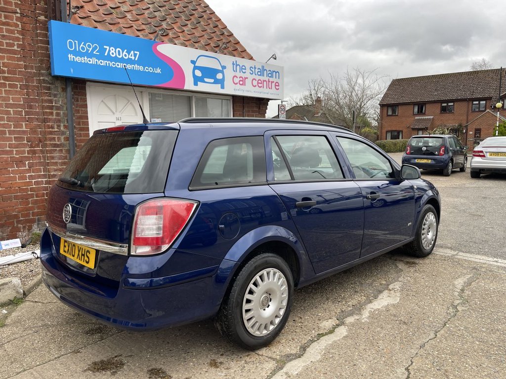 Used Vauxhall Astra 2010 for sale - 77693005: Photo 4