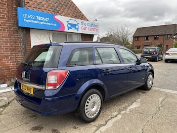 Used Vauxhall Astra 2010 for sale - 77693005: Photo