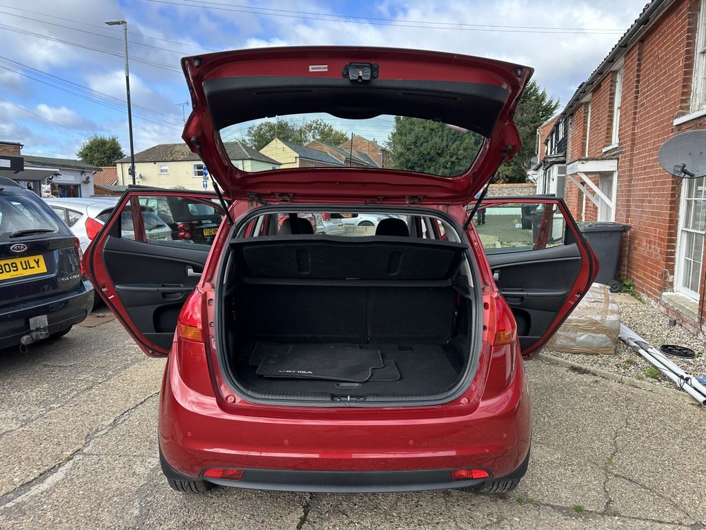 Used Kia Venga 2014 for sale - 76173131: Photo 17