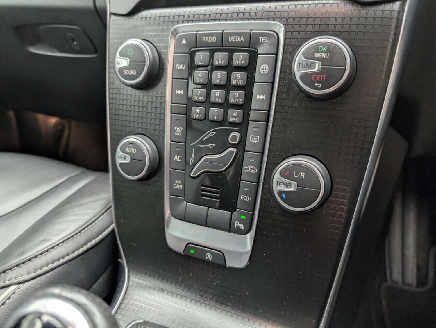 Used Volvo V40 2019 for sale - 77713975: Photo 14