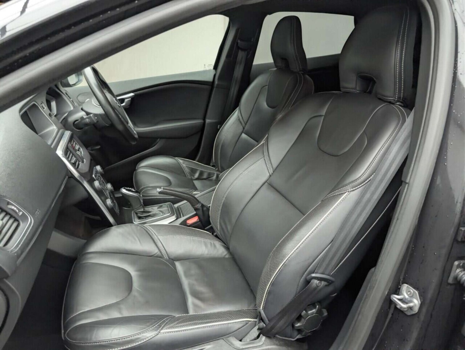 Used Volvo V40 2019 for sale - 77713975: Photo 16