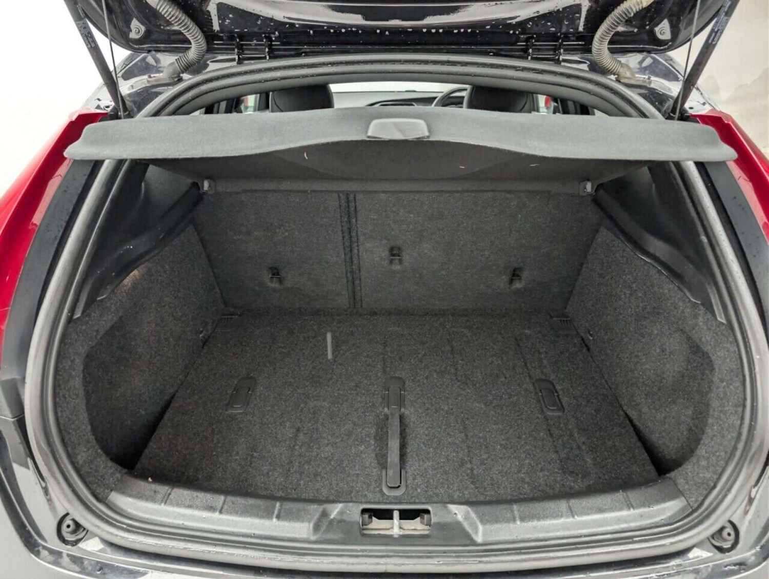 Used Volvo V40 2019 for sale - 77713975: Photo 24