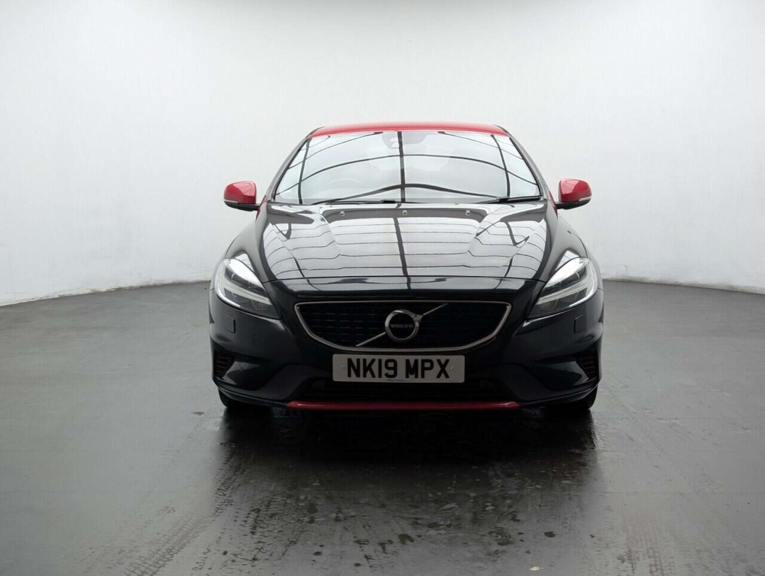 Used Volvo V40 2019 for sale - 77713975: Photo 3