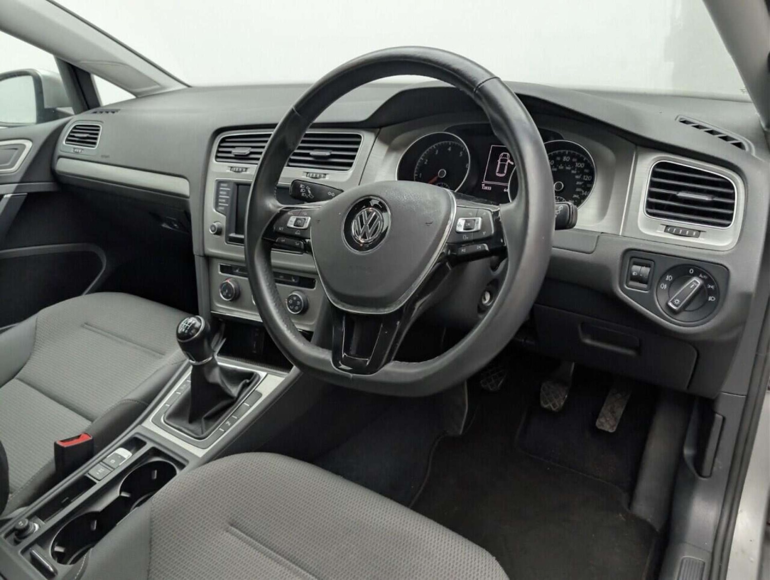 Used Volkswagen Golf 2016 for sale - 77714560: Photo 11