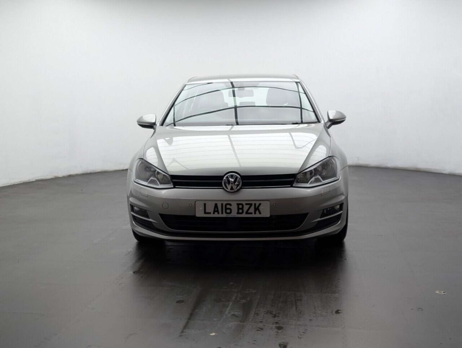 Used Volkswagen Golf 2016 for sale - 77714560: Photo 3