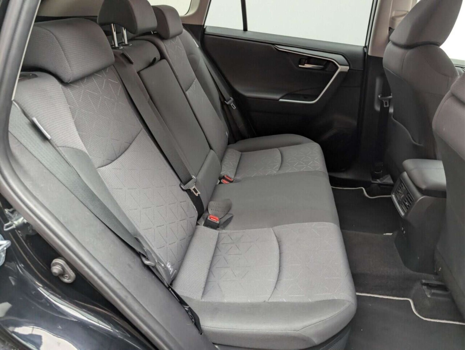 Used Toyota RAV4 2021 for sale - 77713688: Photo 25