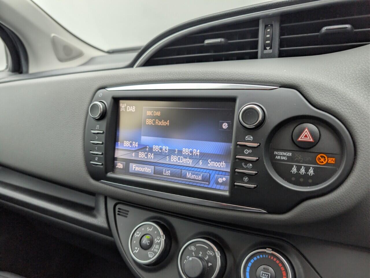 Used Toyota Yaris 2019 for sale - 77131234: Photo 13