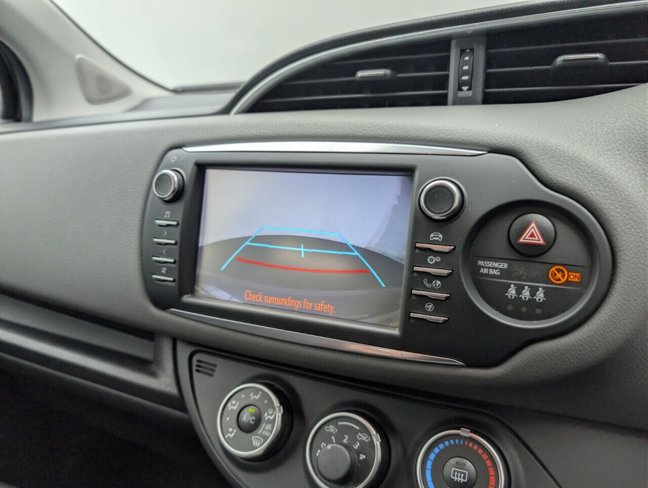 Used Toyota Yaris 2019 for sale - 77131234: Photo 14