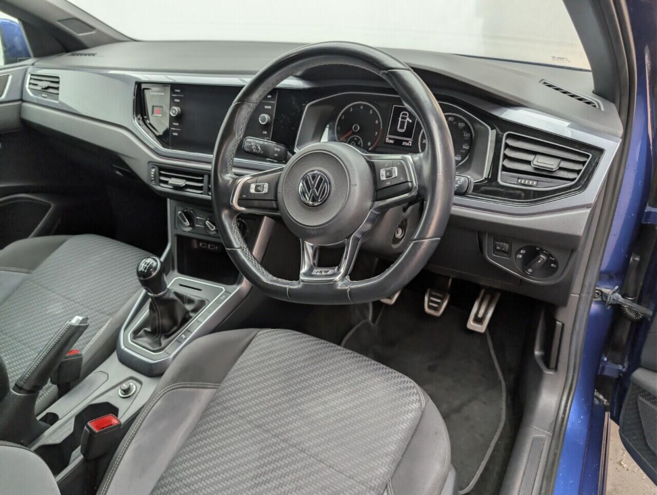 Used Volkswagen Polo 2018 for sale - 76728402: Photo 11