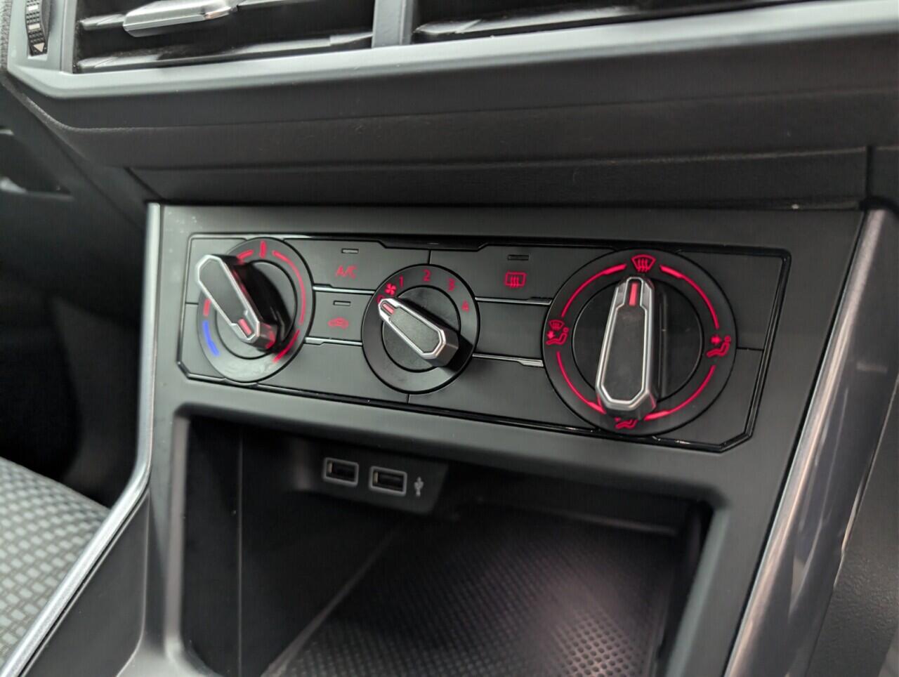 Used Volkswagen Polo 2018 for sale - 76728402: Photo 15