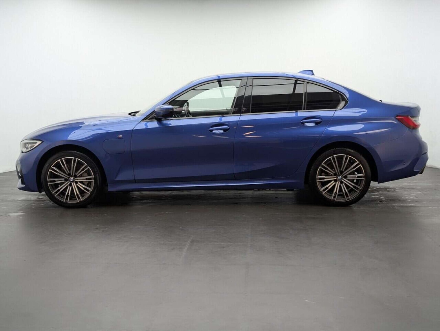 Used BMW 3 Series 2020 for sale - 77713370: Photo 6