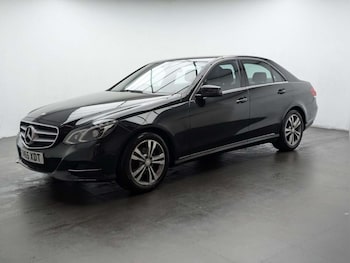 Used Mercedes-Benz E Class 2015 for sale - 77713957: Photo