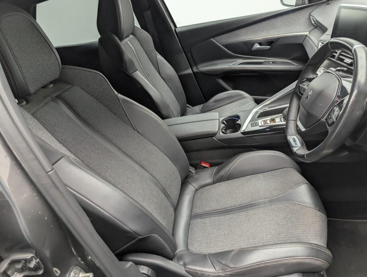 Used Peugeot 3008 2019 for sale - 76424010: Photo 12