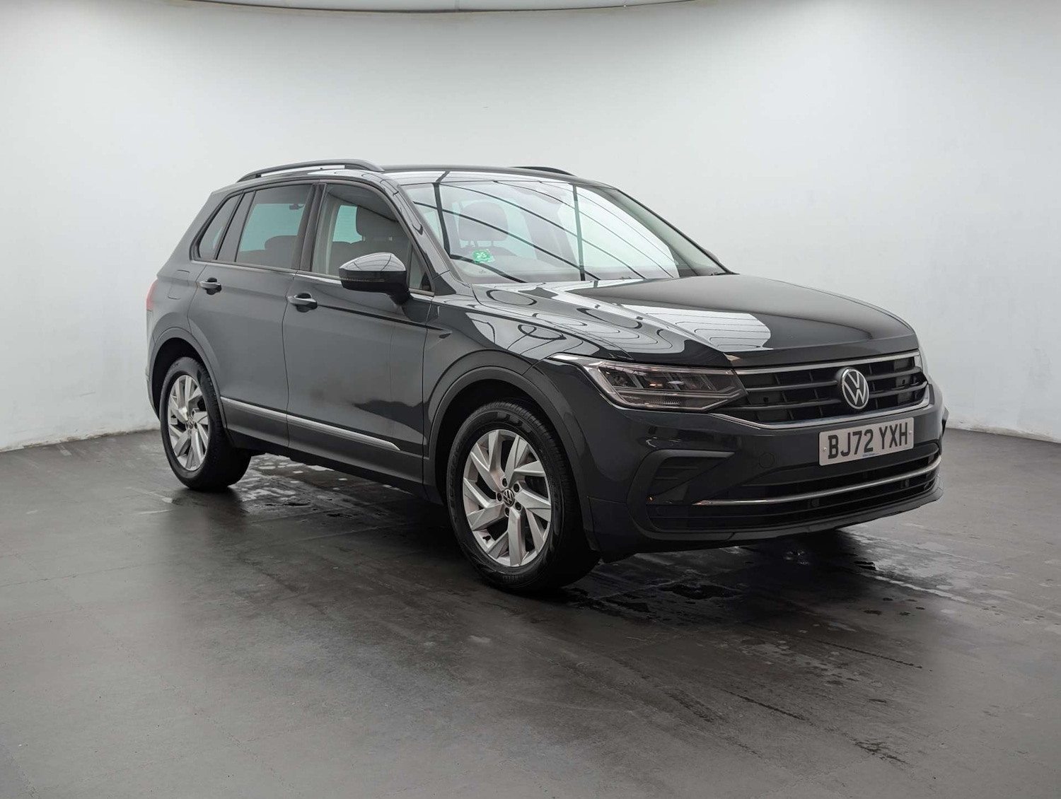 Used Volkswagen Tiguan 2022 for sale - 78091364: Photo 2