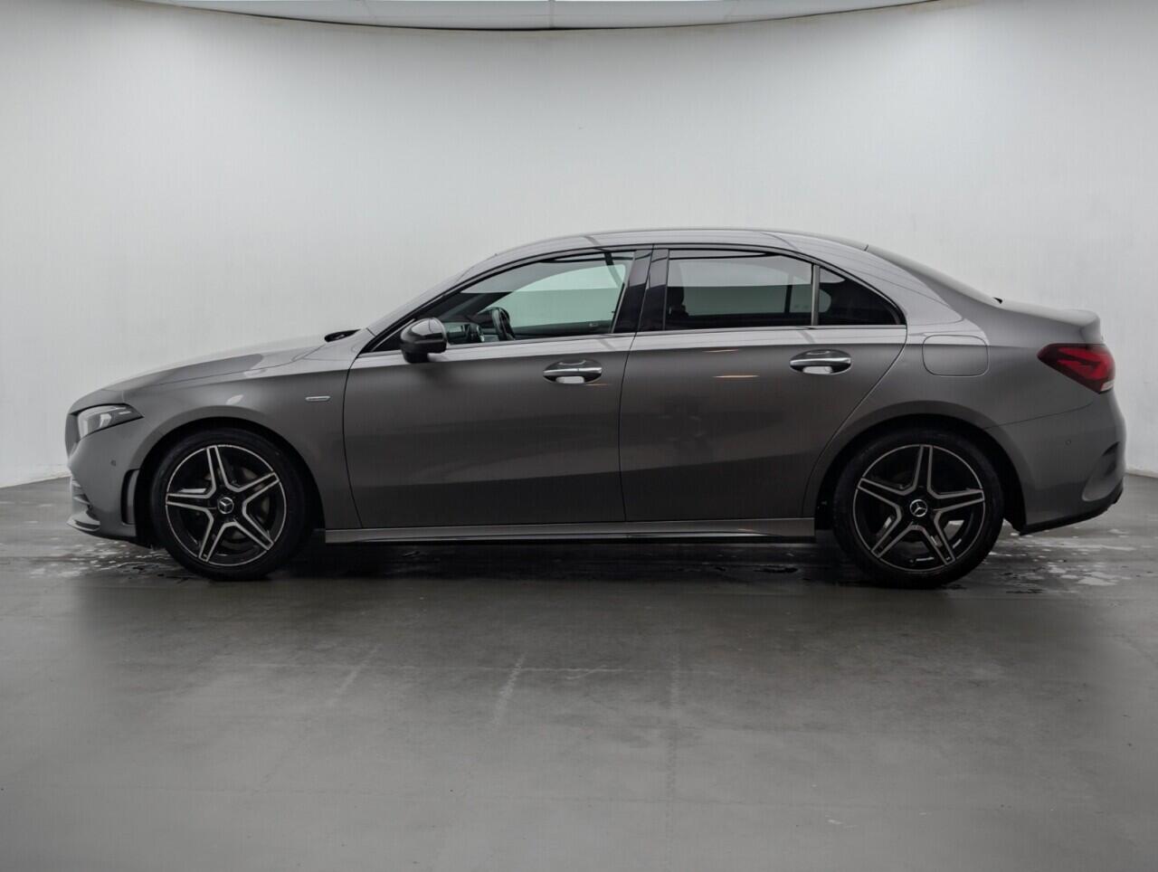 Used Mercedes-Benz A-Class for sale - 76998967: Photo 5