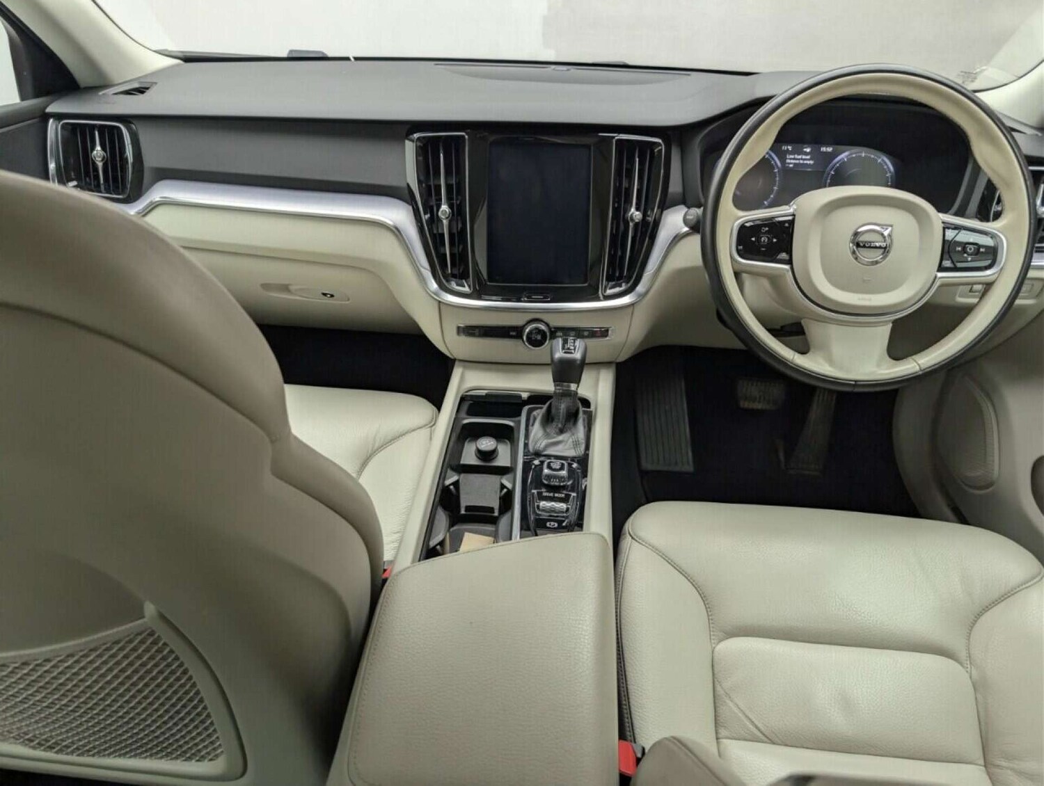 Used Volvo V60 2019 for sale - 77713308: Photo 21