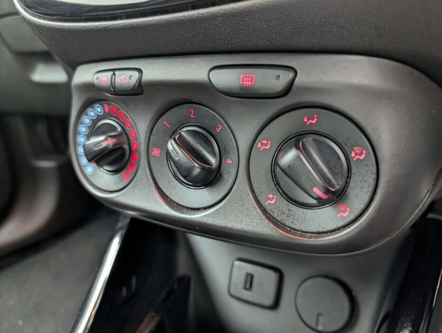 Used Vauxhall ADAM 2017 for sale - 77714907: Photo 15