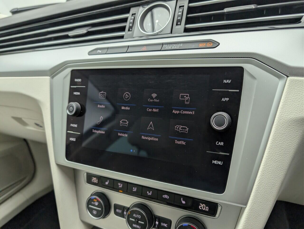 Used Volkswagen Passat 2019 for sale - 76607600: Photo 14